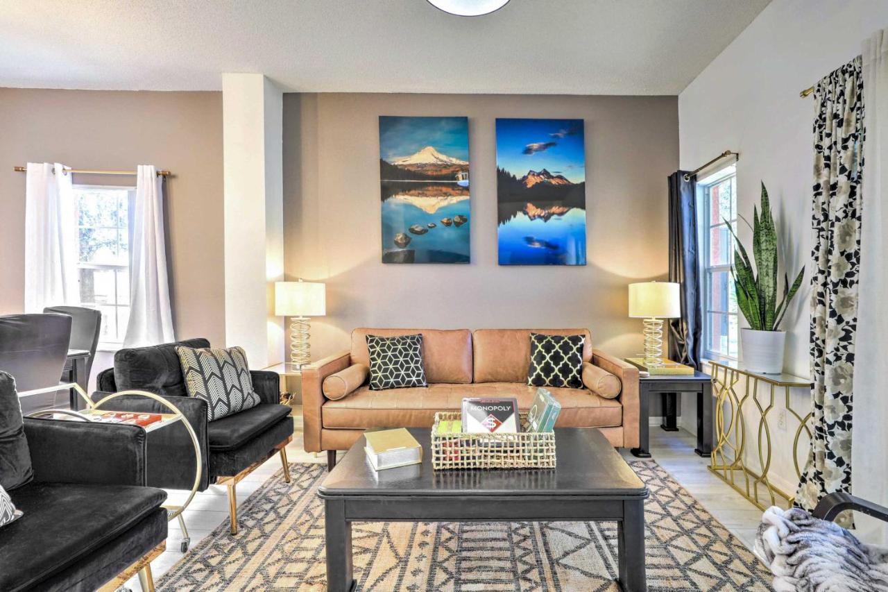 Bright Retreat Pool Access!
